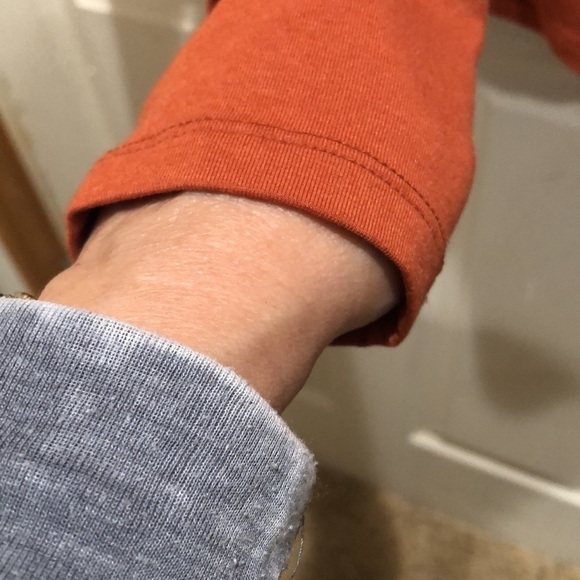 A New Day / NWT/ Women's Long Sleeve Asymmetrical Top / size M - Picture 7 of 8